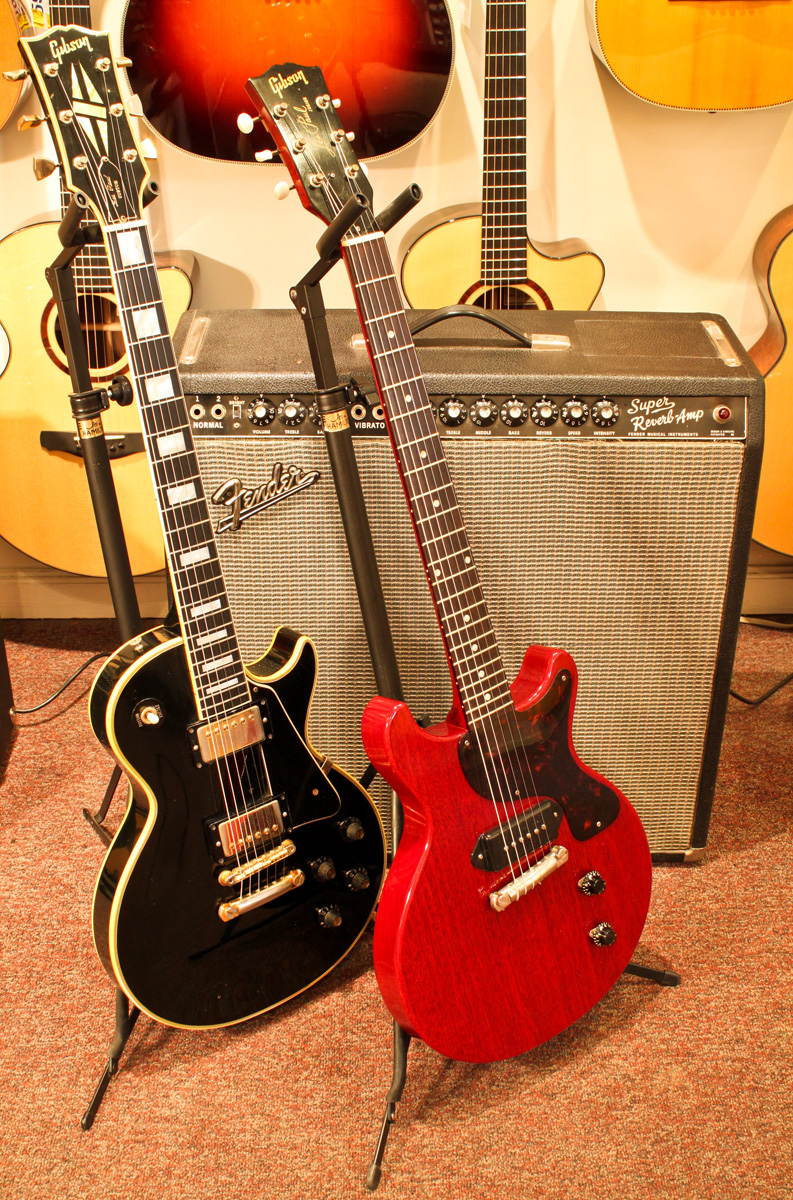 Mandolin Brothers Guitar Shop NY Google Business View